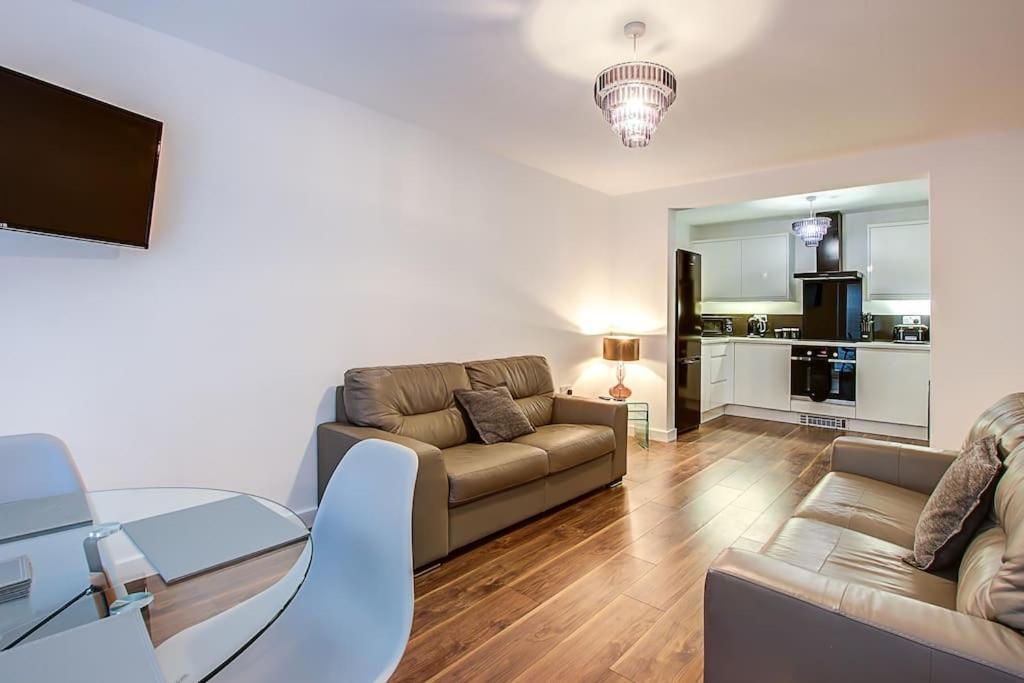 Sunderland Short Stays 2 Bedroom Apartment Free Parking Fulwell Sr6 Экстерьер фото