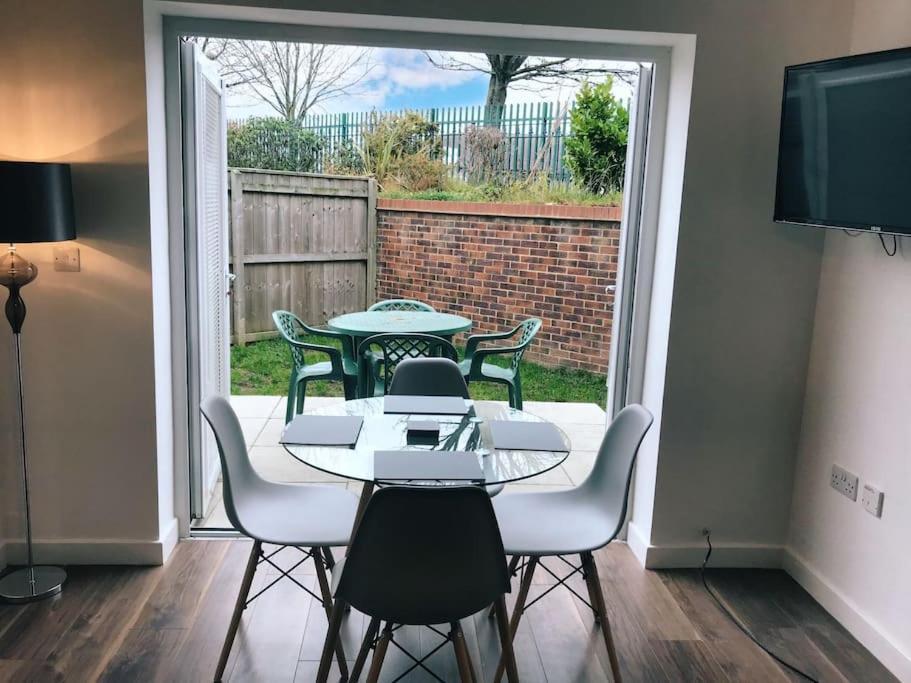 Sunderland Short Stays 2 Bedroom Apartment Free Parking Fulwell Sr6 Экстерьер фото